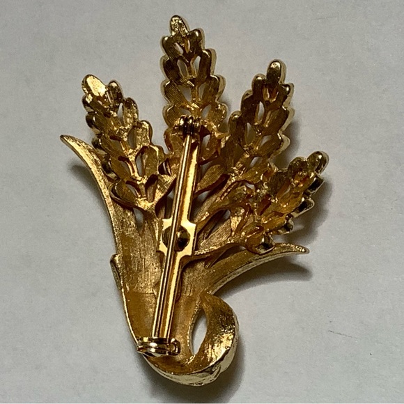 Wheat/Floral Bouquet Brooch - Picture 4 of 6